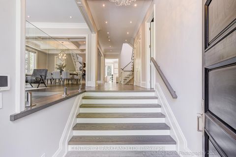 Photo 3 at 141 Churchill Avenue, Willowdale West, Toronto