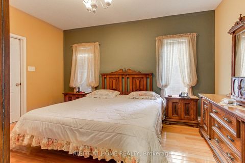 Photo 13 at 101 Old Colony Road, Oak Ridges Lake Wilcox, Richmond Hill