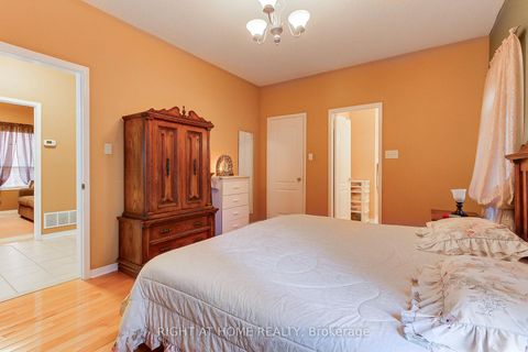 Photo 15 at 101 Old Colony Road, Oak Ridges Lake Wilcox, Richmond Hill