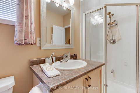 Photo 17 at 101 Old Colony Road, Oak Ridges Lake Wilcox, Richmond Hill