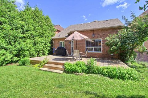 Photo 28 at 101 Old Colony Road, Oak Ridges Lake Wilcox, Richmond Hill
