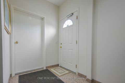 Photo 5 at 204 Sheppard Avenue W, Westgate, Toronto