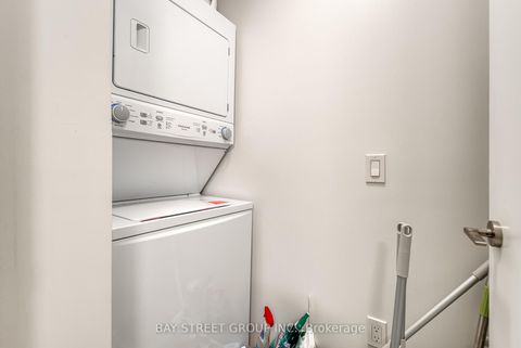 Photo 22 at 210 - 158 FRONT Street E, Moss Park, Toronto