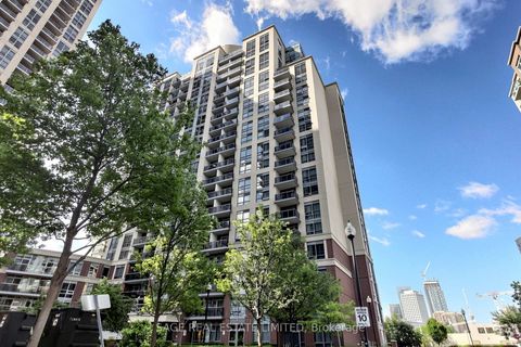 Photo 4 at 605 - 1 Michael Power Place, City Centre West, Toronto