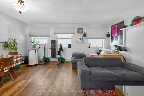 Photo 4 at 10-12 Snider Avenue, Belgravia, Toronto