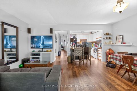 Photo 5 at 10-12 Snider Avenue, Belgravia, Toronto
