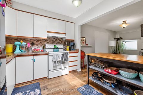 Photo 7 at 10-12 Snider Avenue, Belgravia, Toronto