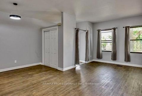 Photo 15 at 10-12 Snider Avenue, Belgravia, Toronto