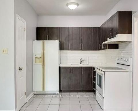 Photo 18 at 10-12 Snider Avenue, Belgravia, Toronto