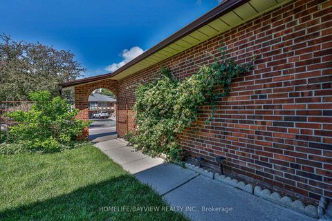 Photo 2 at 27 Bedle Avenue, Hillcrest Village, Toronto
