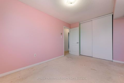 Photo 25 at 303 - 1 Quail Crescent, Ardagh, Barrie