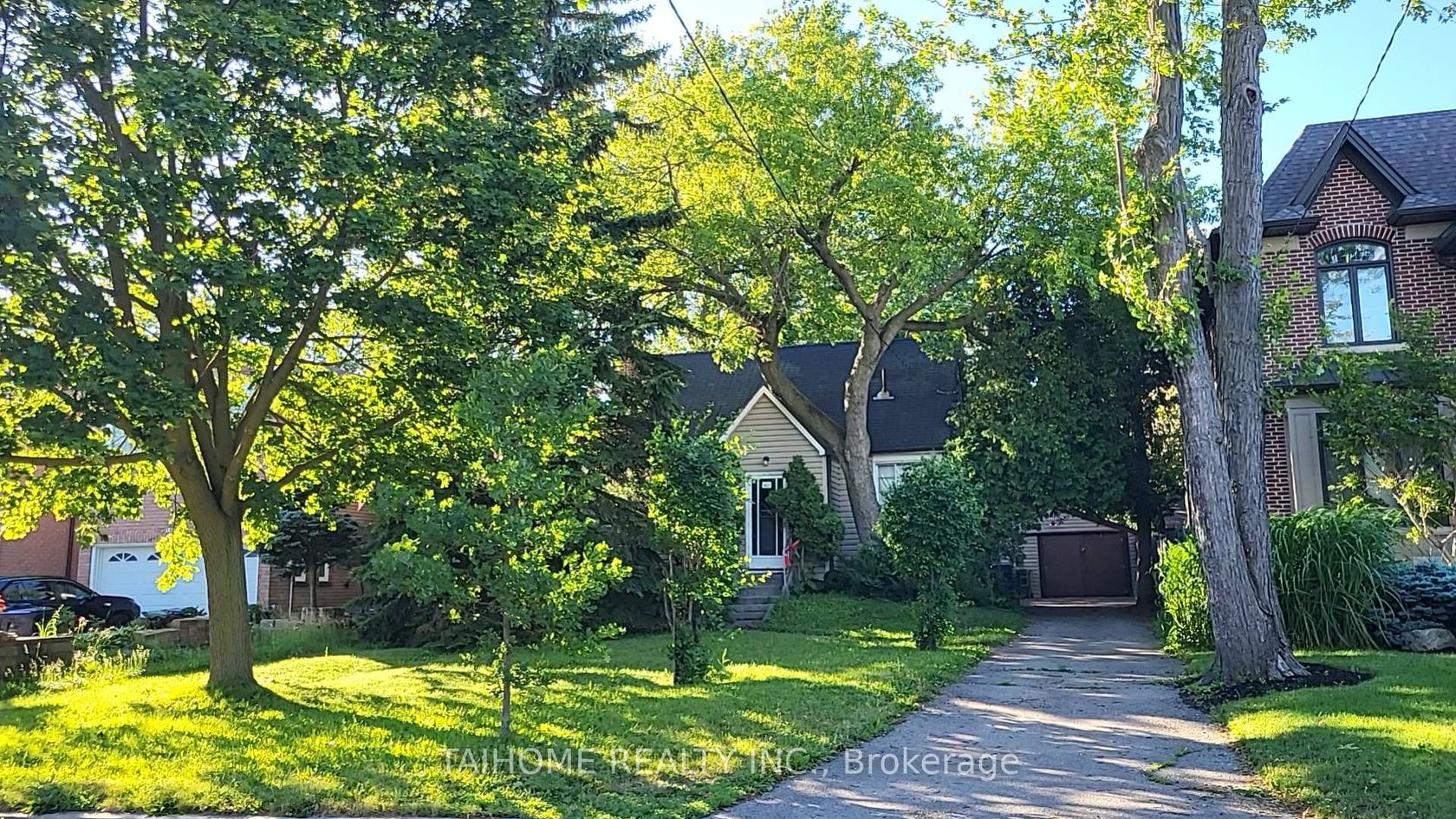 462 Ellerslie Avenue, Willowdale West, Toronto 