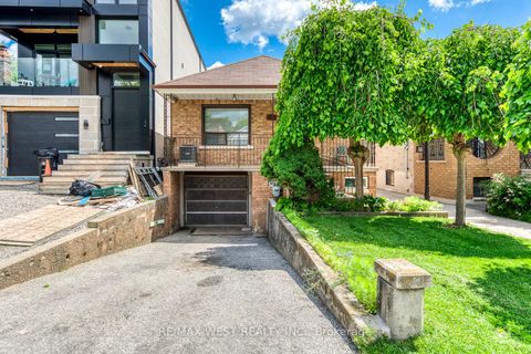 Photo 1 at 49 Montcalm Avenue, Belgravia, Toronto