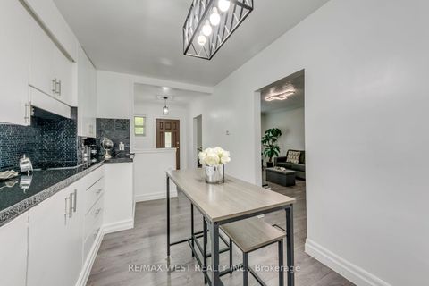 Photo 12 at 49 Montcalm Avenue, Belgravia, Toronto