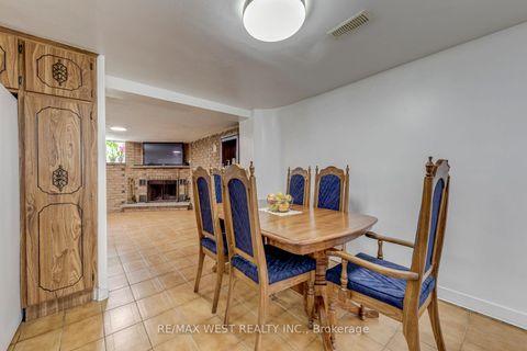 Photo 38 at 49 Montcalm Avenue, Belgravia, Toronto