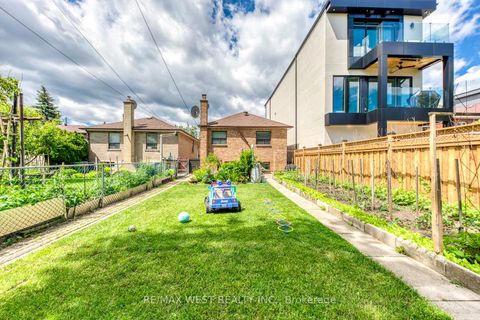 Photo 43 at 49 Montcalm Avenue, Belgravia, Toronto