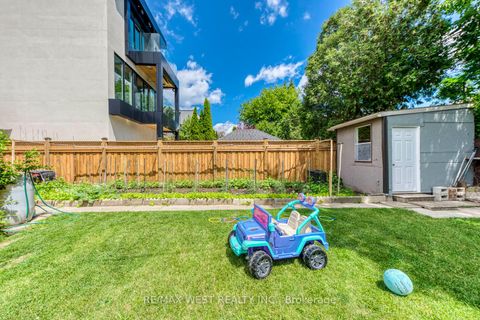 Photo 44 at 49 Montcalm Avenue, Belgravia, Toronto