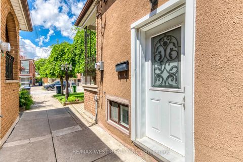 Photo 48 at 49 Montcalm Avenue, Belgravia, Toronto