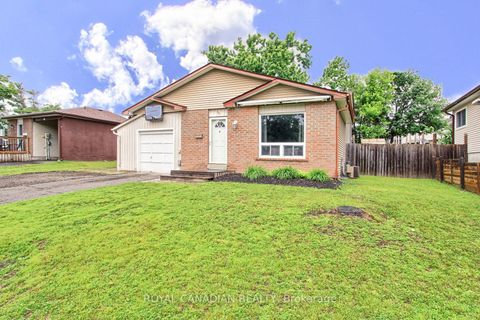 Photo 1 at 46 Austen Lane, Letitia Heights, Barrie
