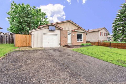 Photo 2 at 46 Austen Lane, Letitia Heights, Barrie