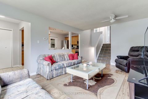 Photo 6 at 46 Austen Lane, Letitia Heights, Barrie