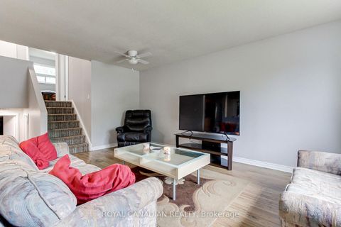 Photo 7 at 46 Austen Lane, Letitia Heights, Barrie