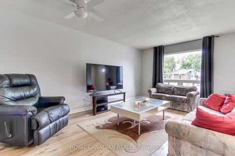 Photo 8 at 46 Austen Lane, Letitia Heights, Barrie