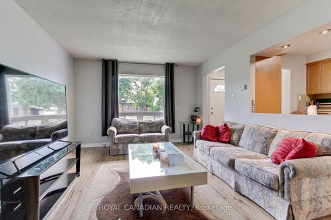 Photo 9 at 46 Austen Lane, Letitia Heights, Barrie