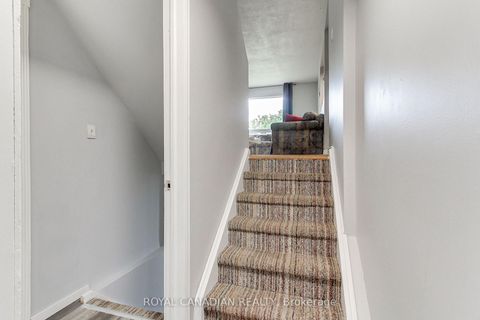 Photo 24 at 46 Austen Lane, Letitia Heights, Barrie