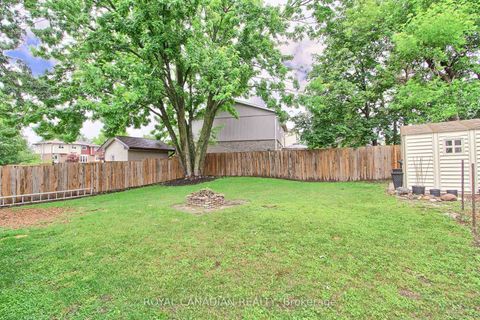 Photo 35 at 46 Austen Lane, Letitia Heights, Barrie