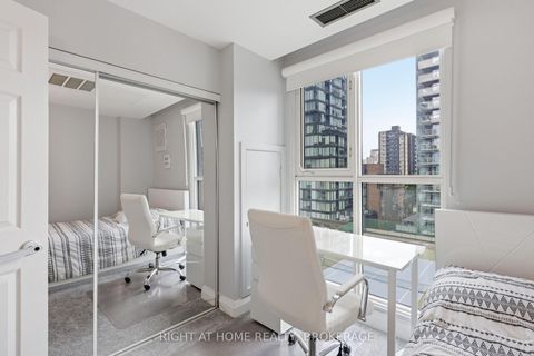 Photo 21 at 802 - 8 Wellesley Street E, Yonge Corridor, Toronto