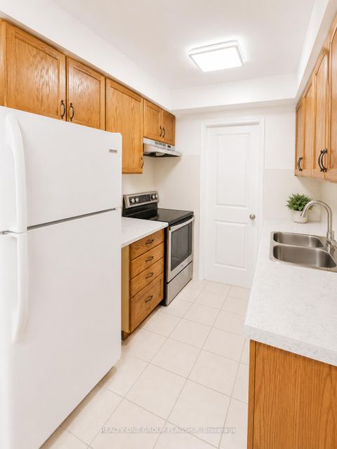 Photo 13 at 505 - 20 Gilder Dr Drive, Eglinton East, Toronto