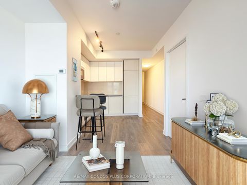 Photo 3 at 1525 - 108 Peter Street, Waterfront Communities C1, Toronto