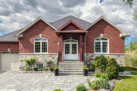 Photo 1 at 61 Irving Drive, Pefferlaw, Georgina