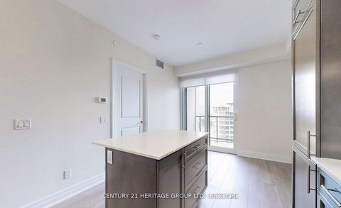 Photo 9 at 1512 - 9085 Jane Street, Concord, Vaughan
