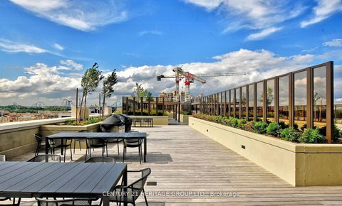 Photo 11 at 1512 - 9085 Jane Street, Concord, Vaughan