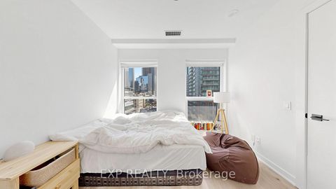 Photo 19 at 601 - 327 king Street W, Waterfront Communities C1, Toronto
