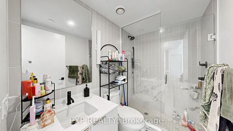 Photo 20 at 601 - 327 king Street W, Waterfront Communities C1, Toronto