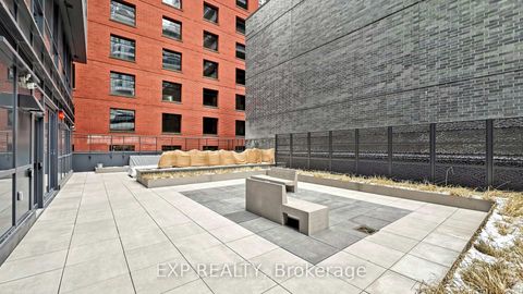 Photo 35 at 601 - 327 king Street W, Waterfront Communities C1, Toronto
