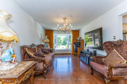 Photo 8 at 80 Whistling Hills Drive, Milliken, Toronto