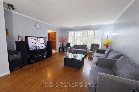 Photo 1 at 7 Burtonwood Crescent, Jamestown, Toronto
