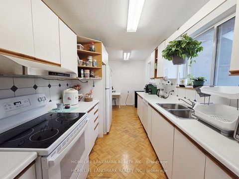 Photo 4 at 7 Burtonwood Crescent, Jamestown, Toronto