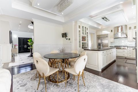 Photo 11 at 9 Calderon Crescent, Newtonbrook West, Toronto