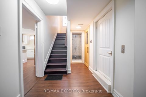 Photo 25 at 9 Calderon Crescent, Newtonbrook West, Toronto