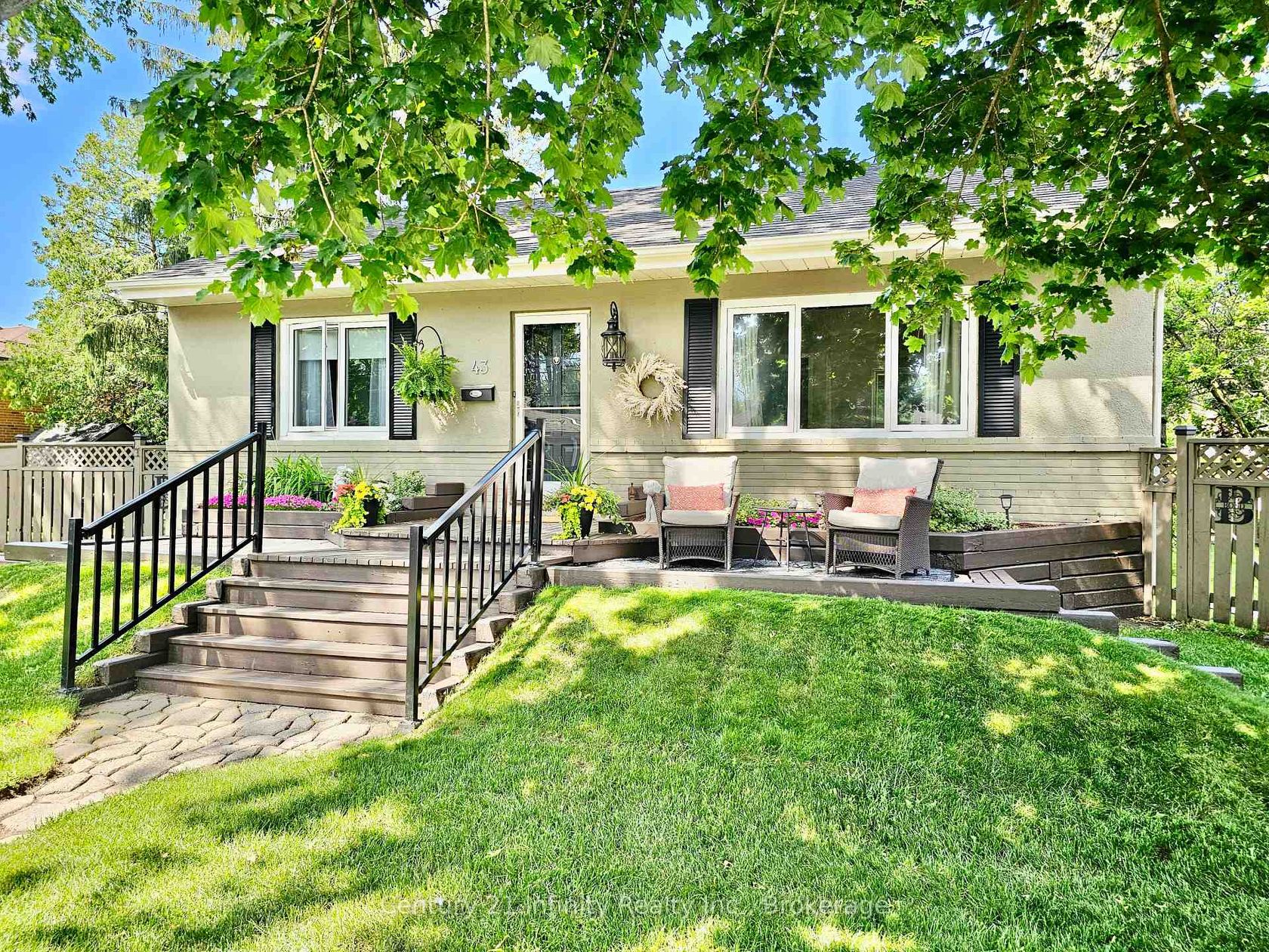 43 Colonial Avenue, Cliffcrest, Toronto 