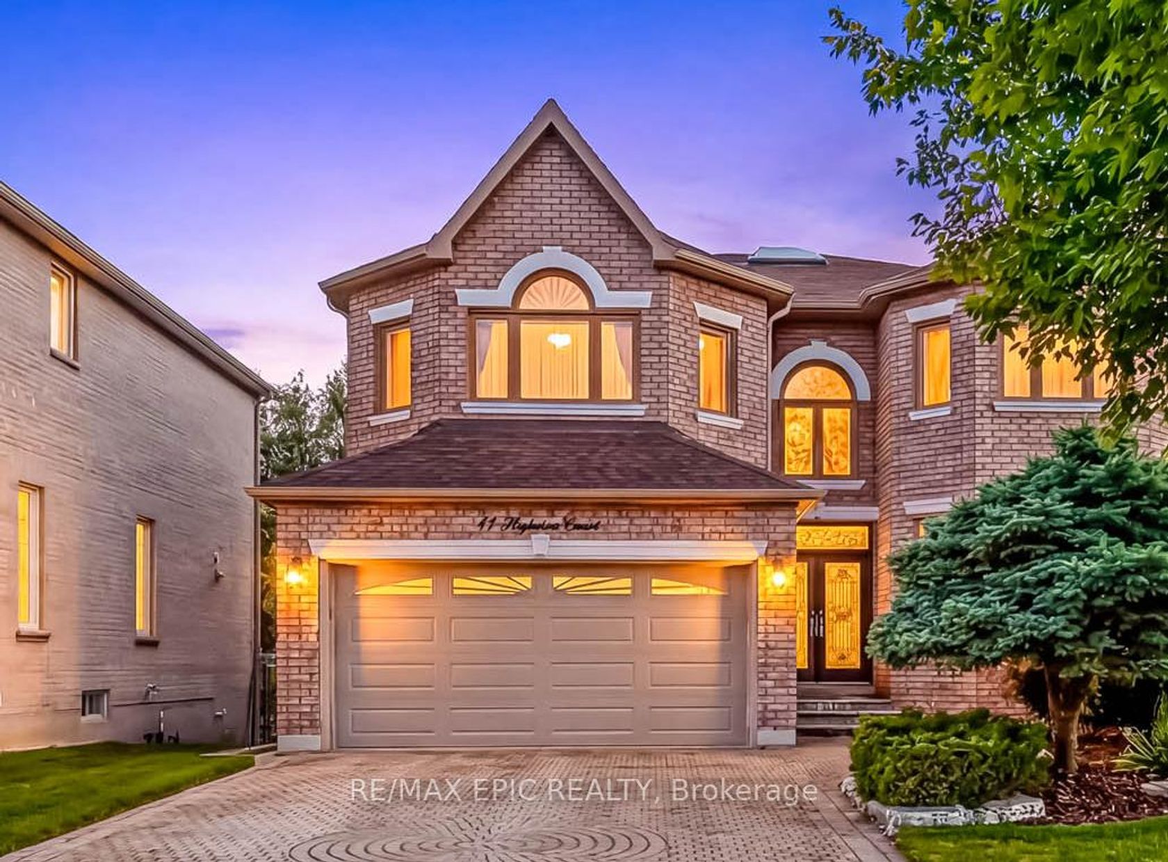 11 Palace Court, Doncrest, Richmond Hill photo 1