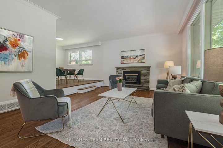 Photo 9 at 55 Foxwarren Drive, Bayview Village, Toronto