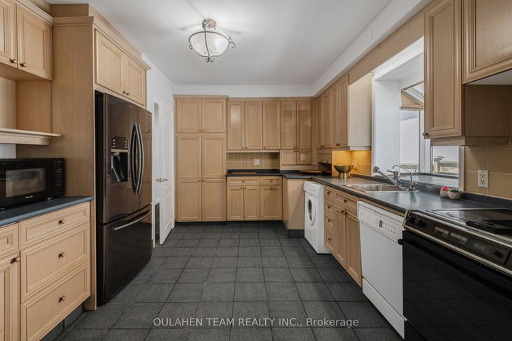 Photo 16 at 55 Foxwarren Drive, Bayview Village, Toronto