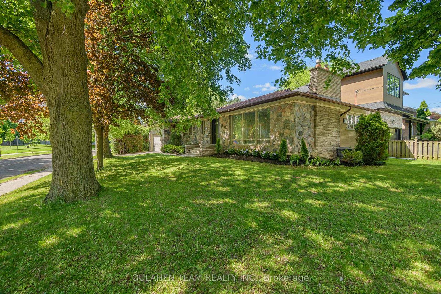 55 Foxwarren Drive, Bayview Village, Toronto 2