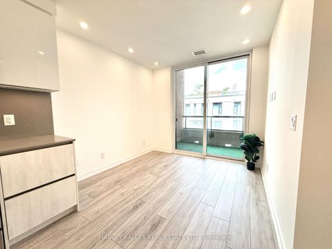 Photo 8 at 635 - 3100 Keele Street, CFB, Toronto